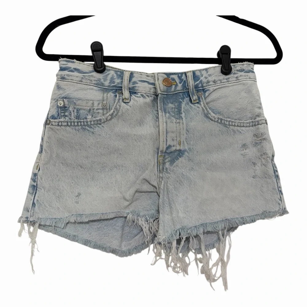 Free People We the Free Women Light Wash Blue Denim Jean Shorts 25 Festival New